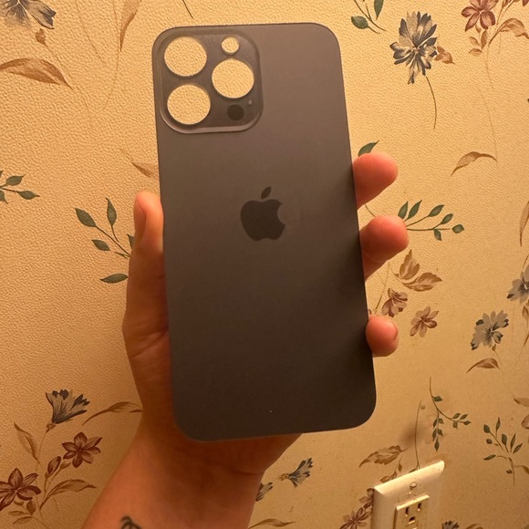 IPHONE 14 PRO MAX 128GB DEEP PURPLE - Picture 4 of 8